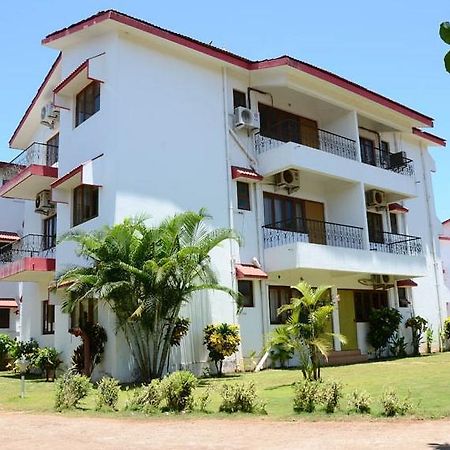 M N Resorts Baga Εξωτερικό φωτογραφία